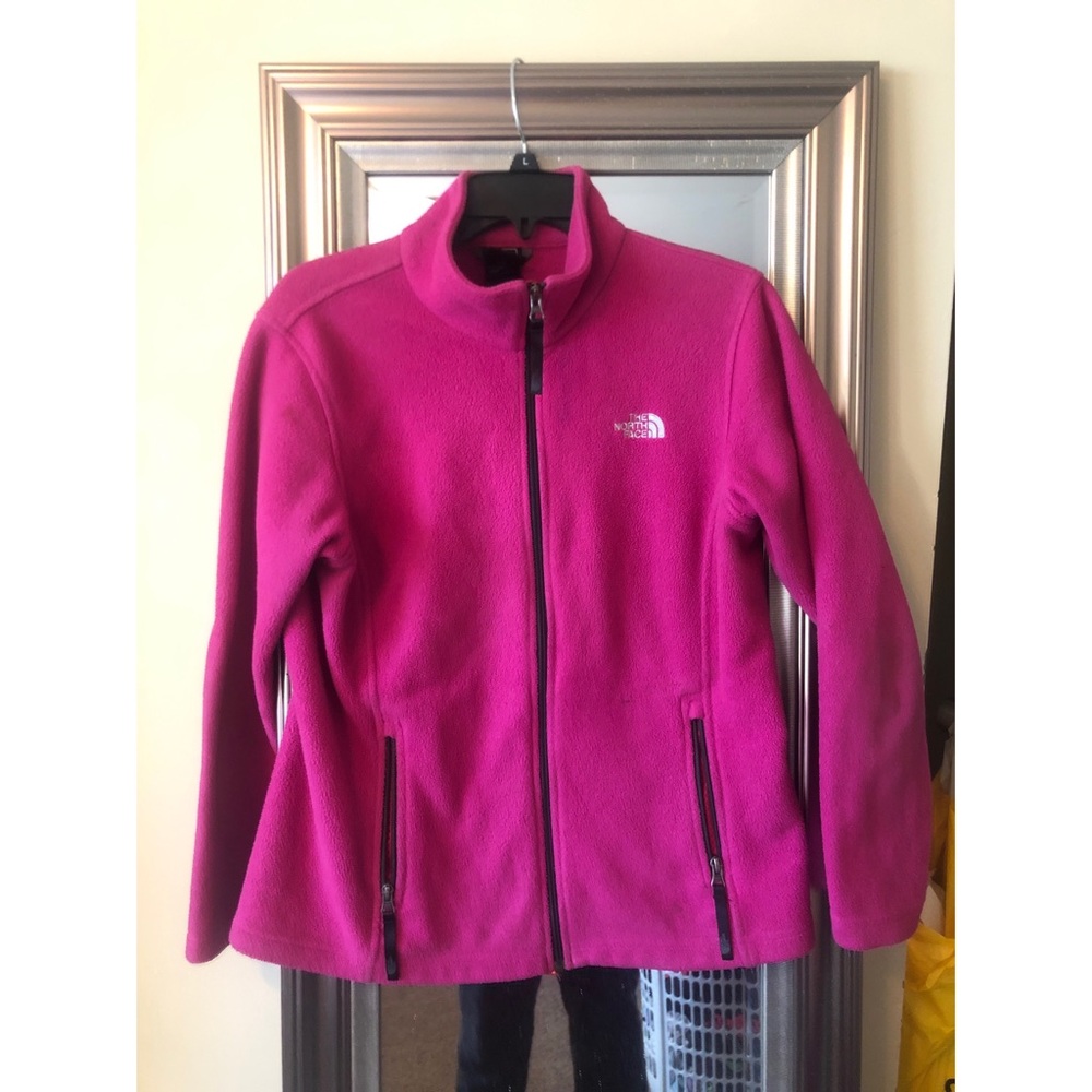 Berry Northface Fleece. Lightly worn. XL